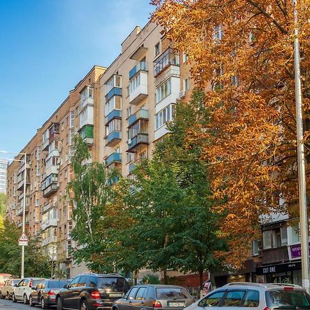 Квартира По Улице Федорова 1 Kiev Dış mekan fotoğraf