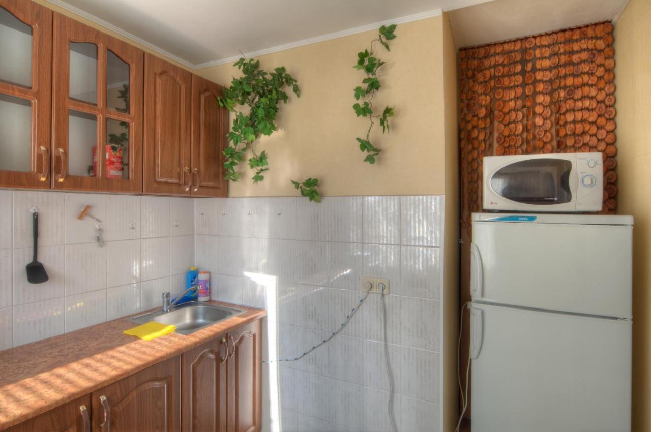 Квартира По Улице Федорова 1 Kiev Dış mekan fotoğraf