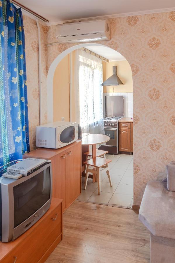 Квартира По Улице Федорова 1 Kiev Dış mekan fotoğraf
